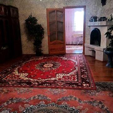 Оренда кімнат в  будинку (9842)