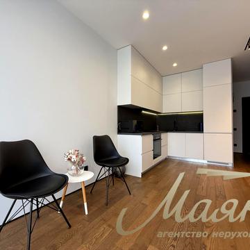 Предславинська вул., 44