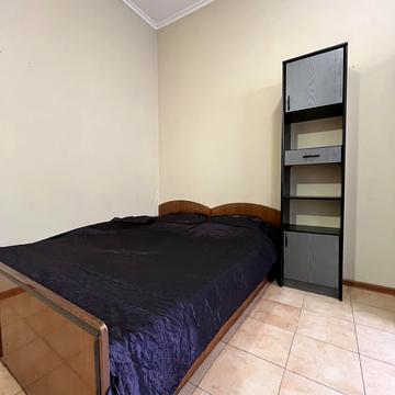 Олександра Кутузакія вул. (Ленінградська), 45