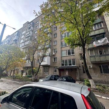 В продаже квартира в приморском районе