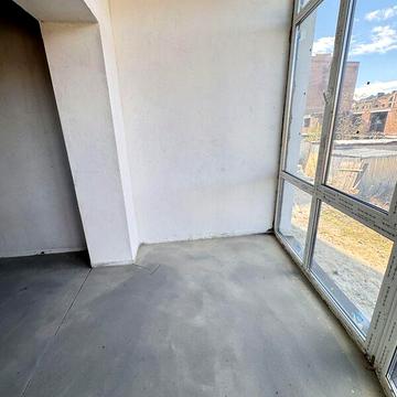 Продаж 3к Квартира Захисників вулиця