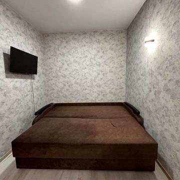 Мольєра вул., 77