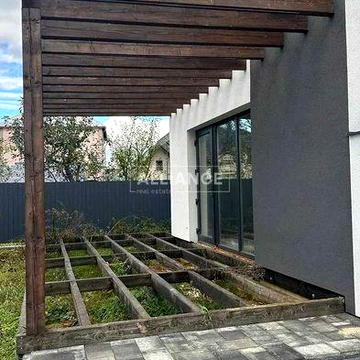 Будинок з чорновими роботами в затишній локації!