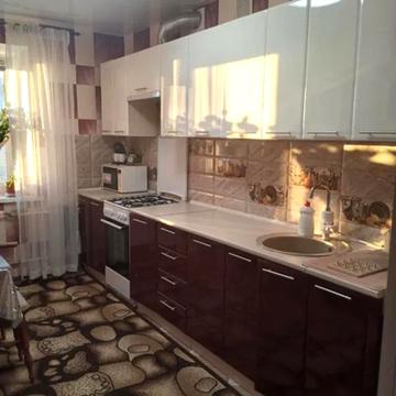 Андріївська вул., 12