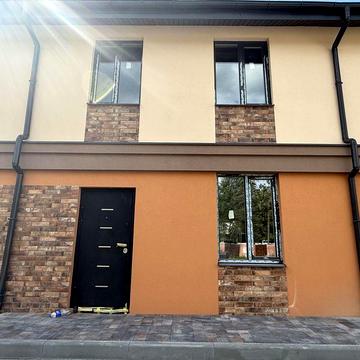 Продаж готовий таунхаус закритий комплекс поруч Авенір