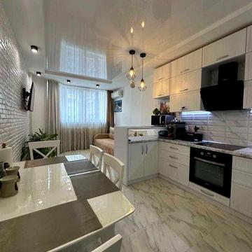 Продам просторную 1комн.квартиру на ЖК"Новая Европа"/ТаврияСуворовская