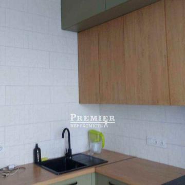 Продам двухкімнатну квартиру на Марсельській