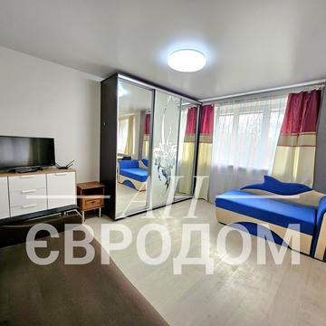 Любові Малої просп. (Постишева), 4