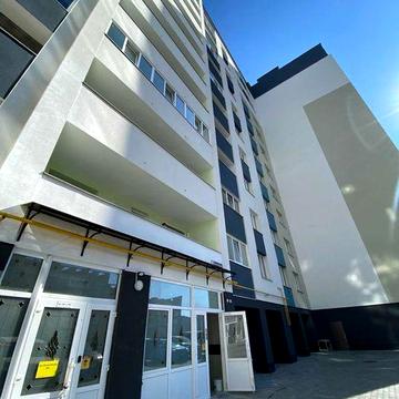 Простора 1-к квартира від надійного забудовника. Озерна! Рауш!