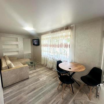 Миколаївська вул., 3