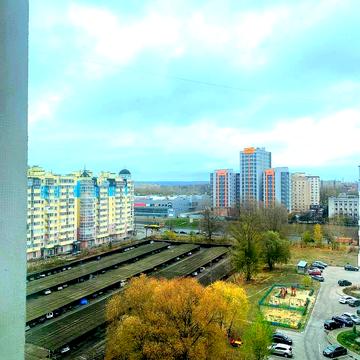 Михайла Лушпи просп., 5