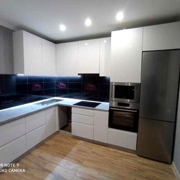 Продам 2-комнатную квартиру возле метро Индустриальная, ЖК Мира ЖК Мира