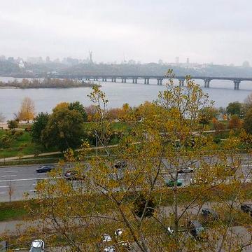 Березняки ( 2 кімн).Дніпровська Набережна 7