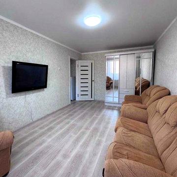 Продаж 2-кімнатна квартира з євроремонтом, по Урлівській 9