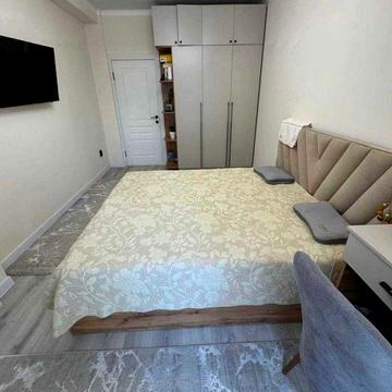 Продаж 2-кімнатна квартира з євроремонтом, по Урлівській 9