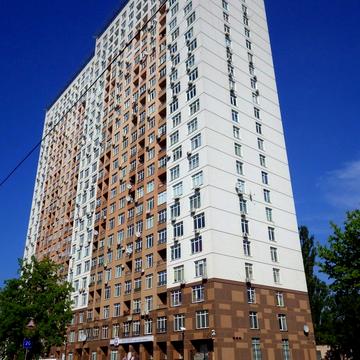 Ованеса Туманяна вул., 3