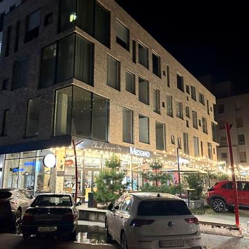 Зарічанська вул., 13