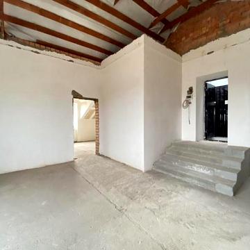 Вишнева вул., 2