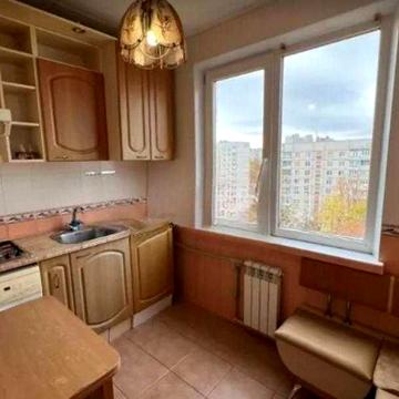 Продам 2к. квартиру на Салтовке