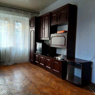 Сдам квартиру 1комнатную  низ на Кирова