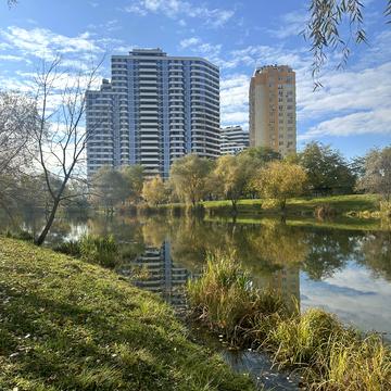 Воскресенська вул., 2-В