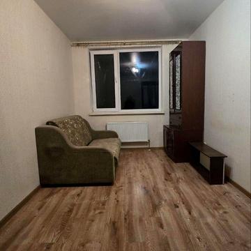 Проїзна вул., 13