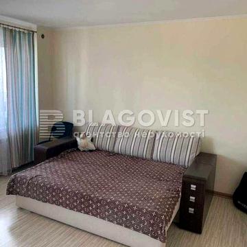 Бальзака Оноре де, 4а. 3 окремі кімнати