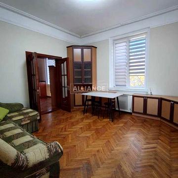 2 кімнатна квартира в центрі по вул Кобилянської