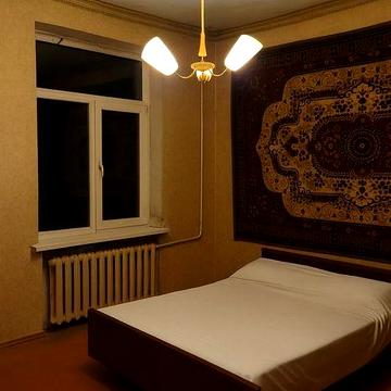 Продам 2х кімнатну центр міста