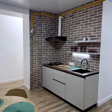 Еспланадна вул., 32