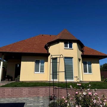 Продам красивый дом в городе