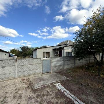 Продам пол дома на Игрени