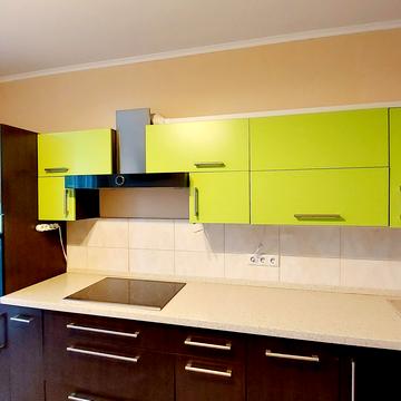 Сімї Кульженків вул. (Петра Дегтяренка), 33