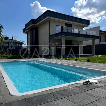 Центральна вул.