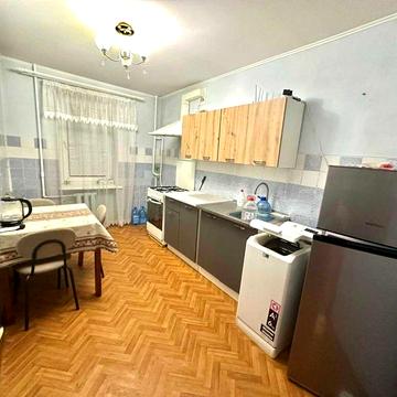 Оренда трикімнатної квартири (Стрийська-Наукова)