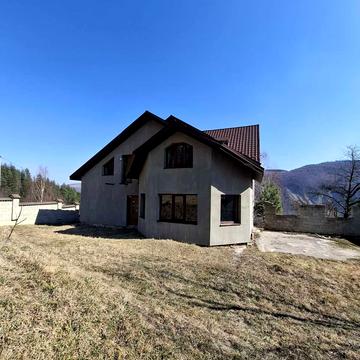 Любомира Гузара вул. (Пушкіна), 64