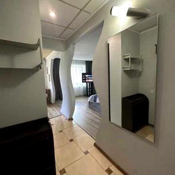 Продаж 1к квартири з ремонтом, р-н Соломенка,  вул. Донецька 57