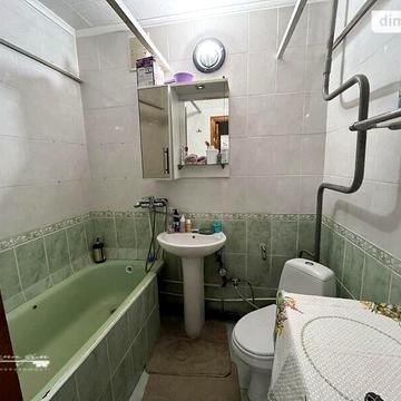 Продаж 1к Квартира Озерна вулиця