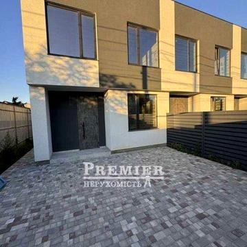 Продам двоповерховий будинок в Фонтанці