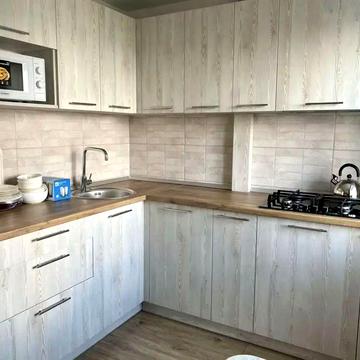 Січеславська Набережна вул., 16