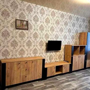 Сдам двухкомнатную квартиру ул. Пастера, 18