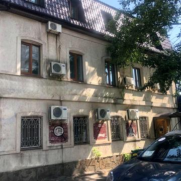 Громадянська вул., 17