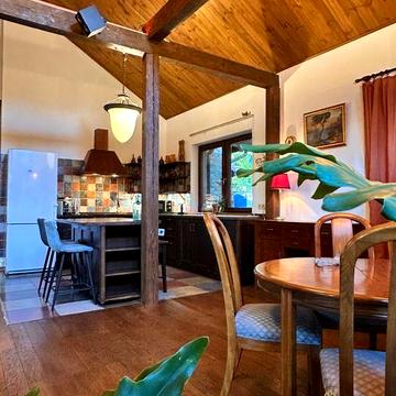 Оренда будинку Горенка, Пуща Водиця є генератор