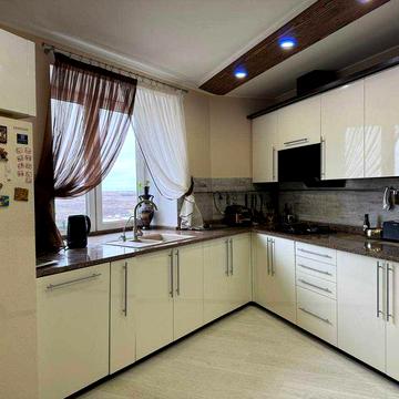 Продам  дворівневую квартиру в новобудові,район Автовокзал. ЖК "Гетьман Виговський"