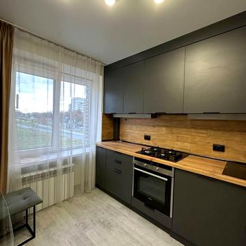 Гетьмана Івана Мазепи вул. (Топольна), 23