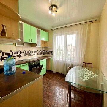 Продам трехкомнатную квартиру на поселке Котовского