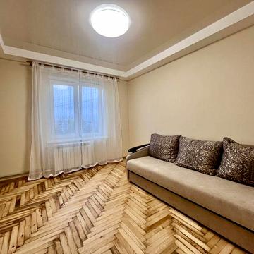 2к в центрі Хортицького району .