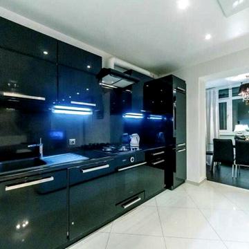 Рибальська вул., 8