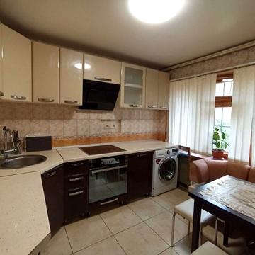 Чорноморського Козацтва вул., 123а