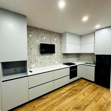 Оренда класної квартири в новобудові Жасминова Зелена бл центр